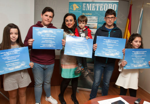 Medio Ambiente entrega os premios aos galardonados no  concurso fotográfico ‘Entendendo as Nubes’ con motivo do Día Mundial da Educación Ambiental